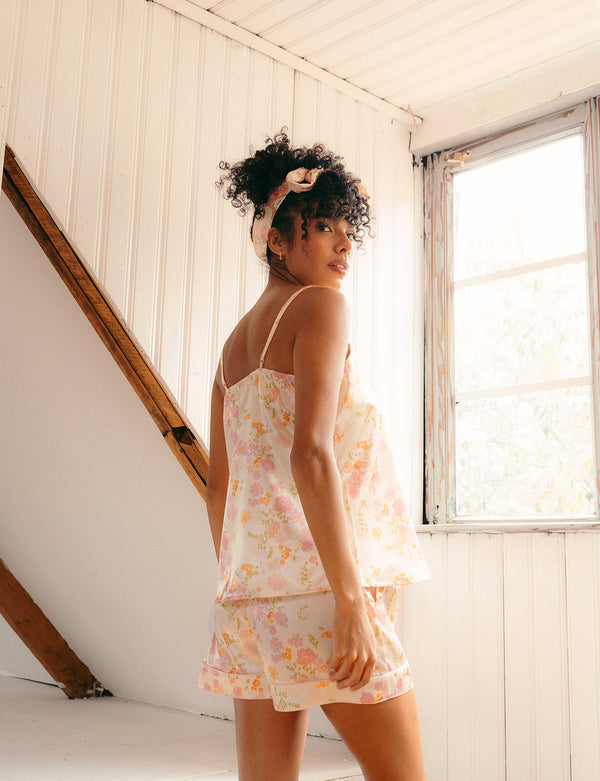 Romántica short Satín