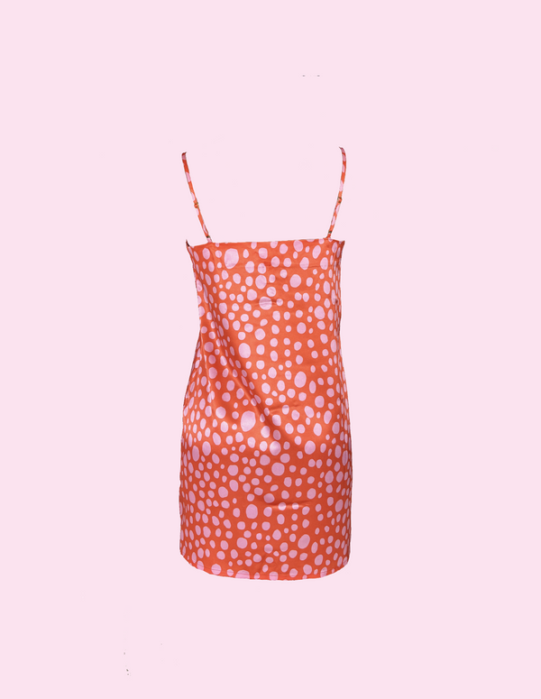 Vestido de puntos naranja satín